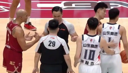 开云娱乐-山东男篮23分惨败浙江稠州，心凉了，邱彪或已对球队失去控制