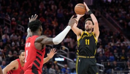 开云入口-连续6场20+！汤神完美复活 勇士重燃冲冠希望